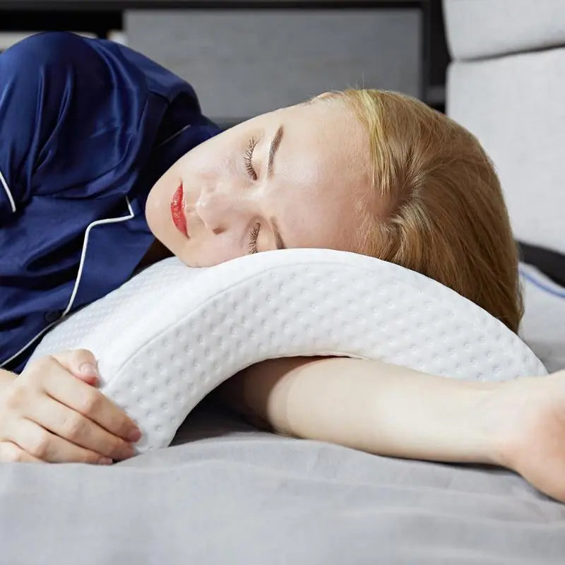Curved Orthopedic Memory Foam Pillow - Wholesalus