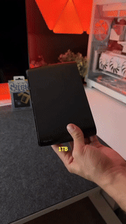 SSD Enclosure with Active Cooling System - Wholesalus