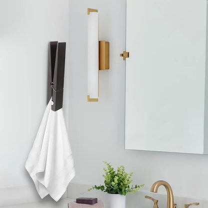 Giant Wooden Towel Holder - Wholesalus