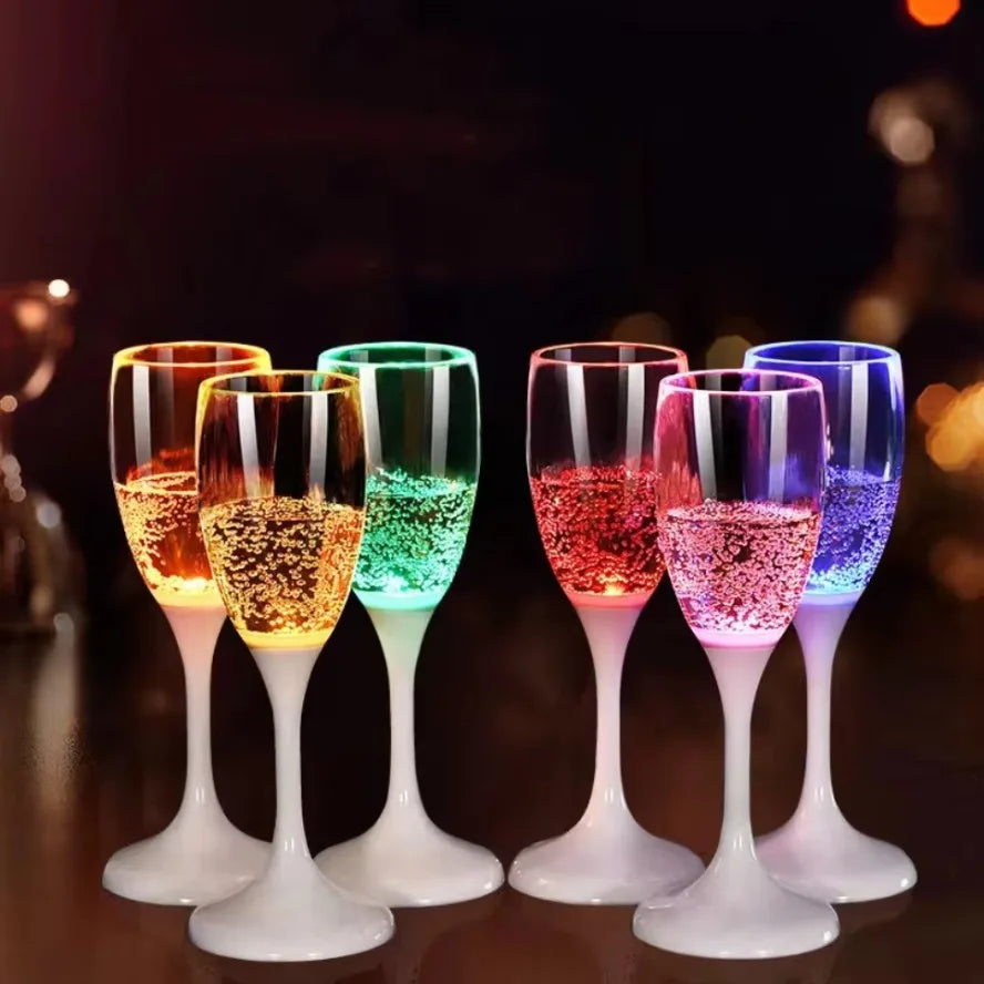 Automatic Flashing LED Cup - Wholesalus