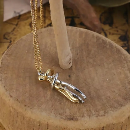 Fashion Hugging Pendant Necklace - Wholesalus