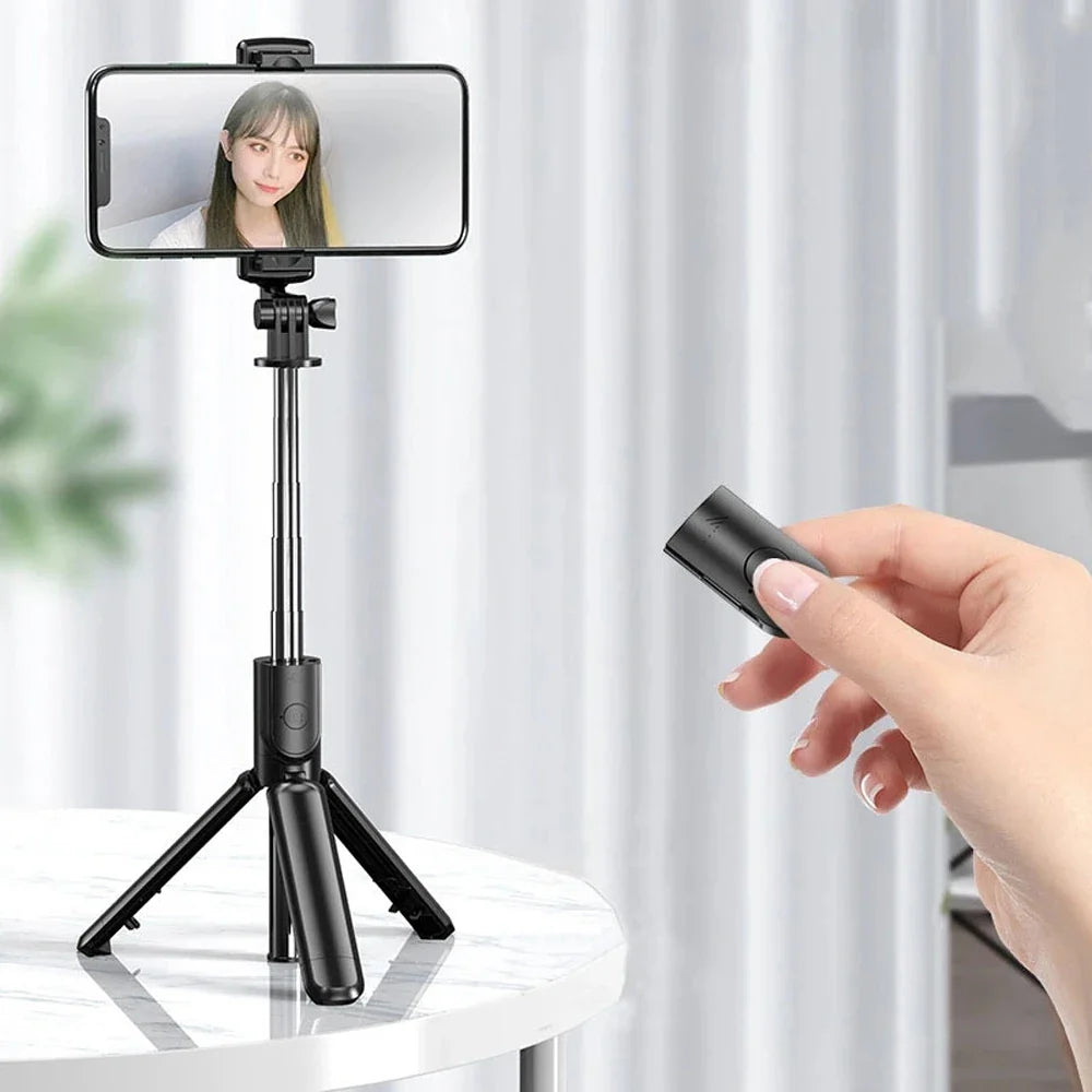 Bluetooth Selfie Stick Tripod with Fill Light - Wholesalus